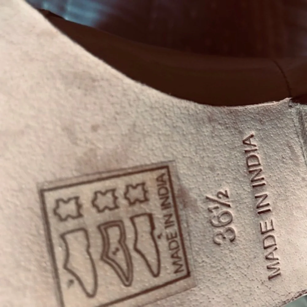 Free People New Frontier ivory patent leather ankle boots 6.5 - Picture 4 of 5